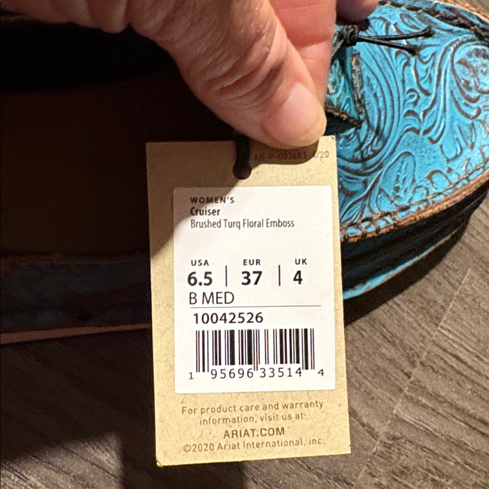 NWT Ariat Cruiser Brushed Turquoise Floral Embossed Loafers - Size 6.5 - Picture 7 of 9